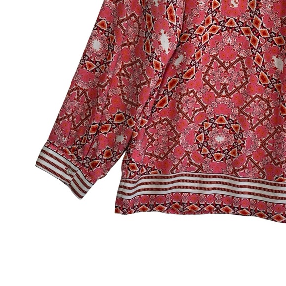 Talbots Pink and Orange Abstract Geometric Print Top.
Size X - Picture 8 of 14